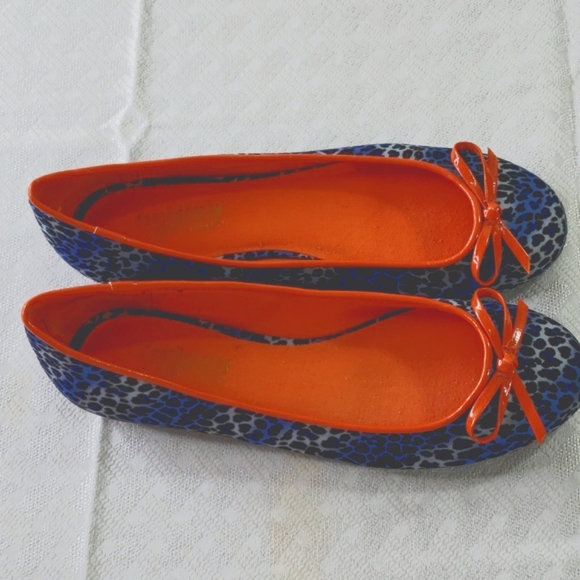 Twiggy of London animal print flats 7.5 Wide - Picture 3 of 9